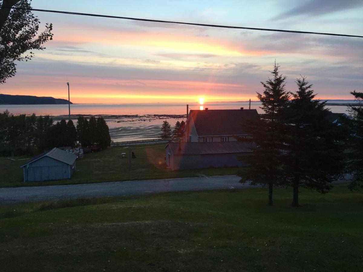 Les chalets de la colline inc Baie-Sainte-Catherine Esterno foto