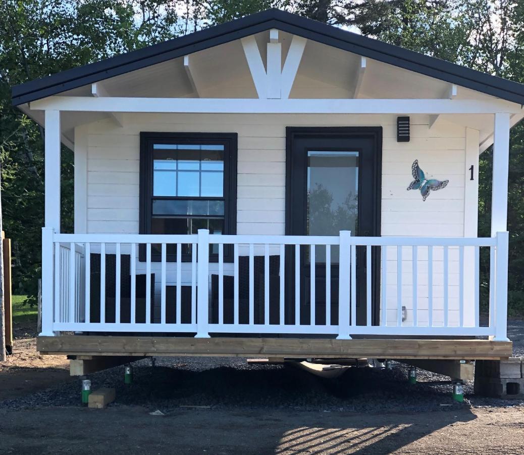 Les chalets de la colline inc Baie-Sainte-Catherine Esterno foto