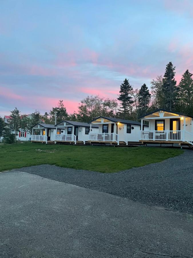 Les chalets de la colline inc Baie-Sainte-Catherine Esterno foto