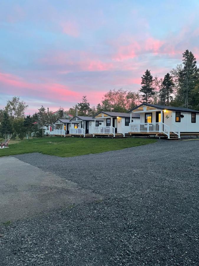 Les chalets de la colline inc Baie-Sainte-Catherine Esterno foto